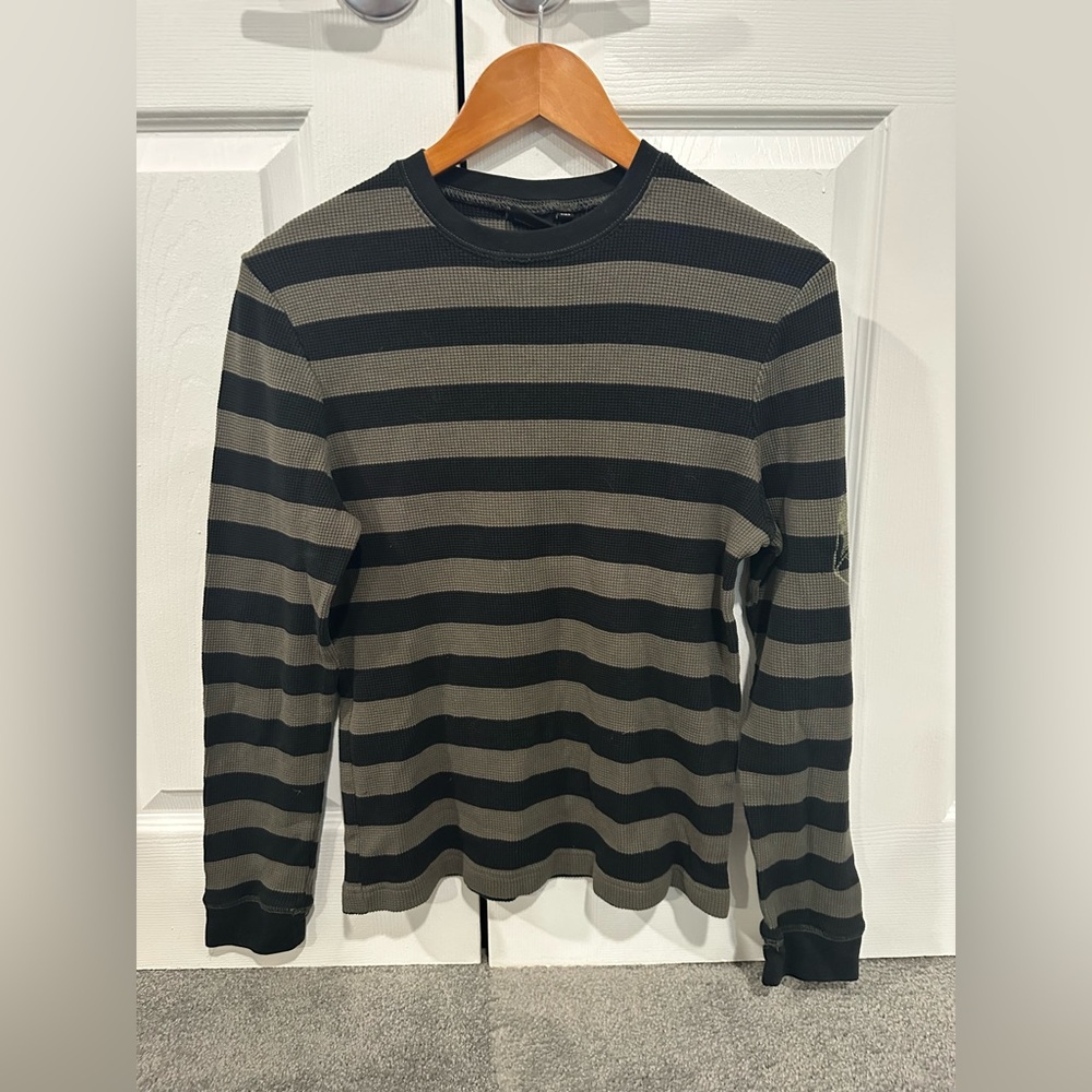 Vans Men's Black and Gray Striped Long Sleeve Tee